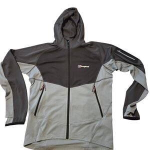 Berghaus Men's Pravitale Mountain Light 2.0 Jacket in the Grey/Grey colorway